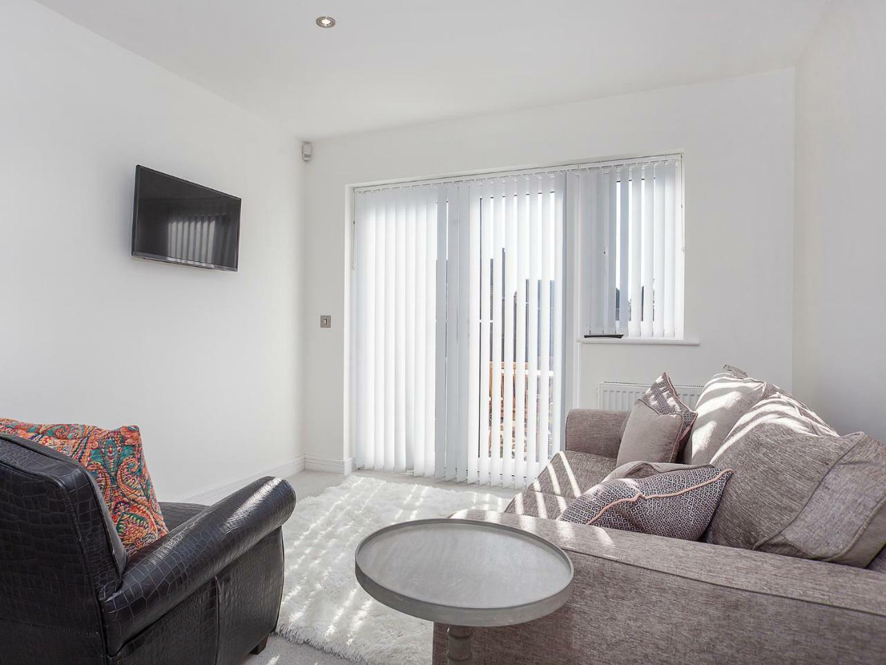 White House Apartments-Free Parking 1 Car Per Apartment York Exterior foto