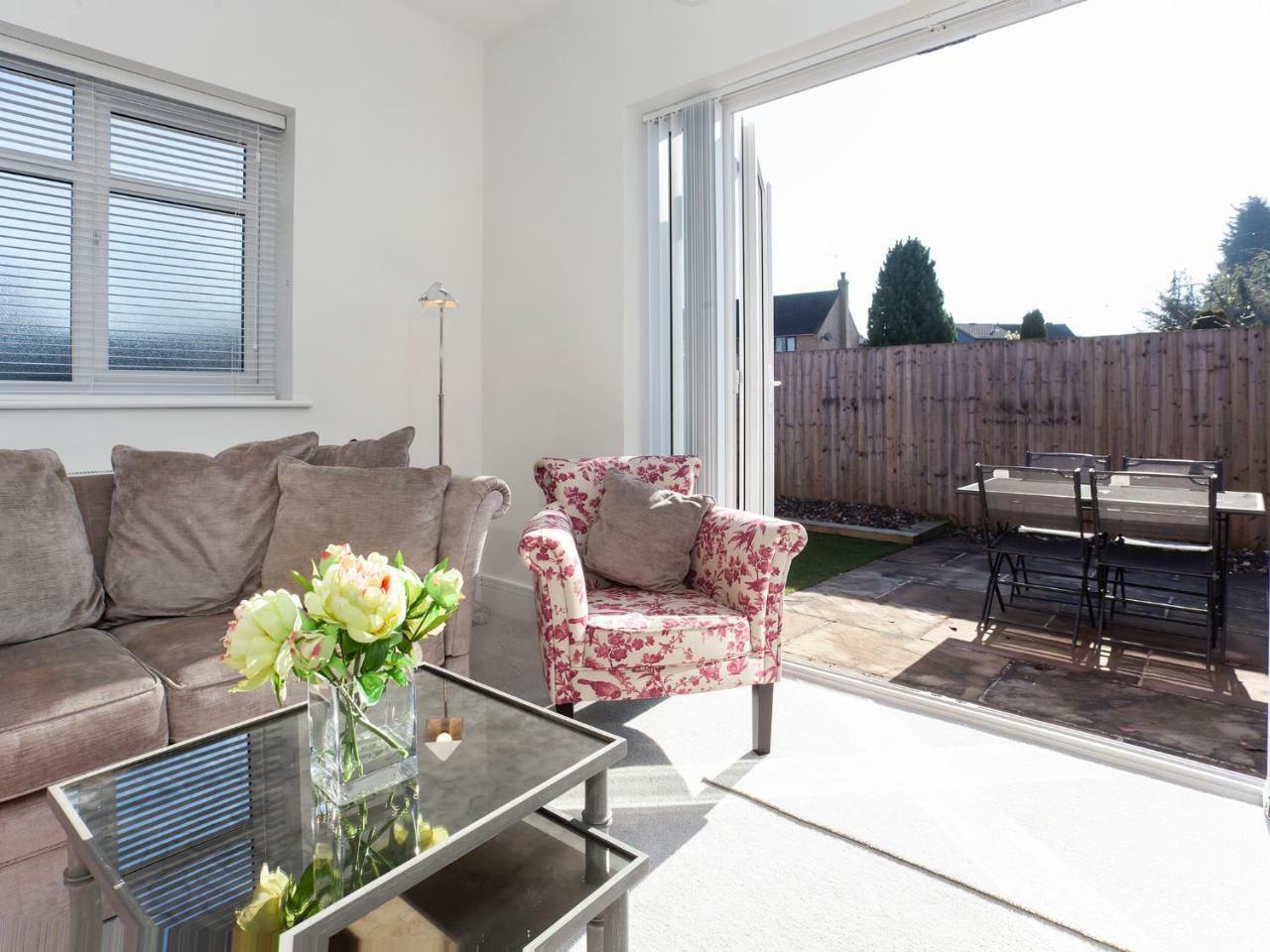 White House Apartments-Free Parking 1 Car Per Apartment York Exterior foto
